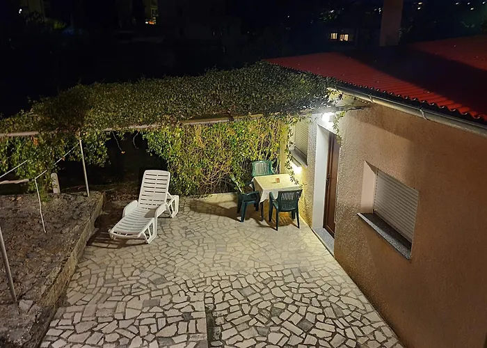 Apartments Vesna Avsec - Krk Town
