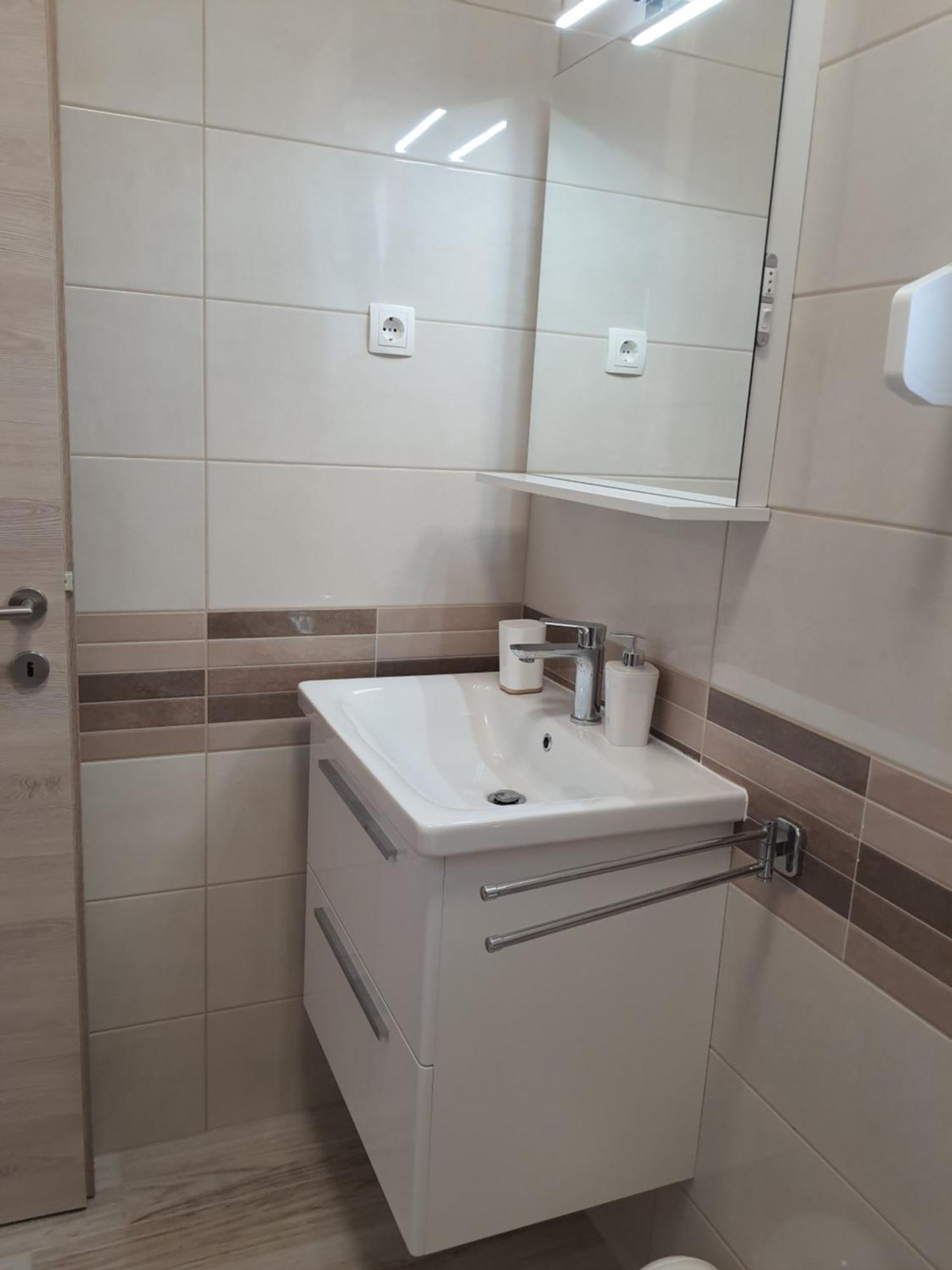 Vesna Avsec -